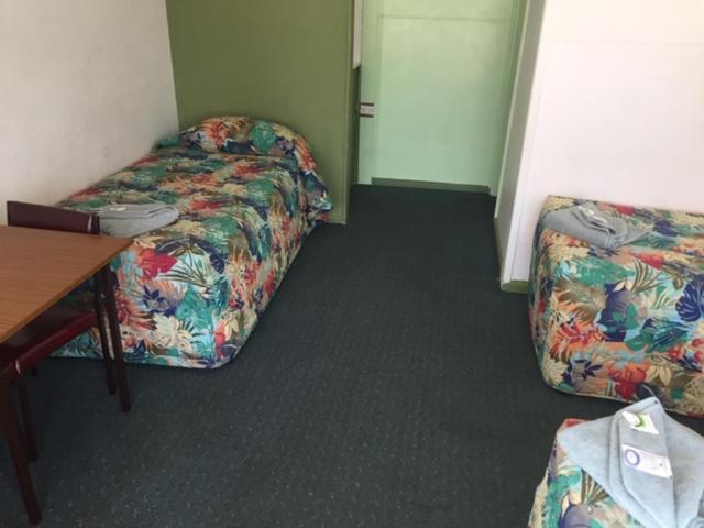 Governors Hill Motel Goulburn Exterior foto